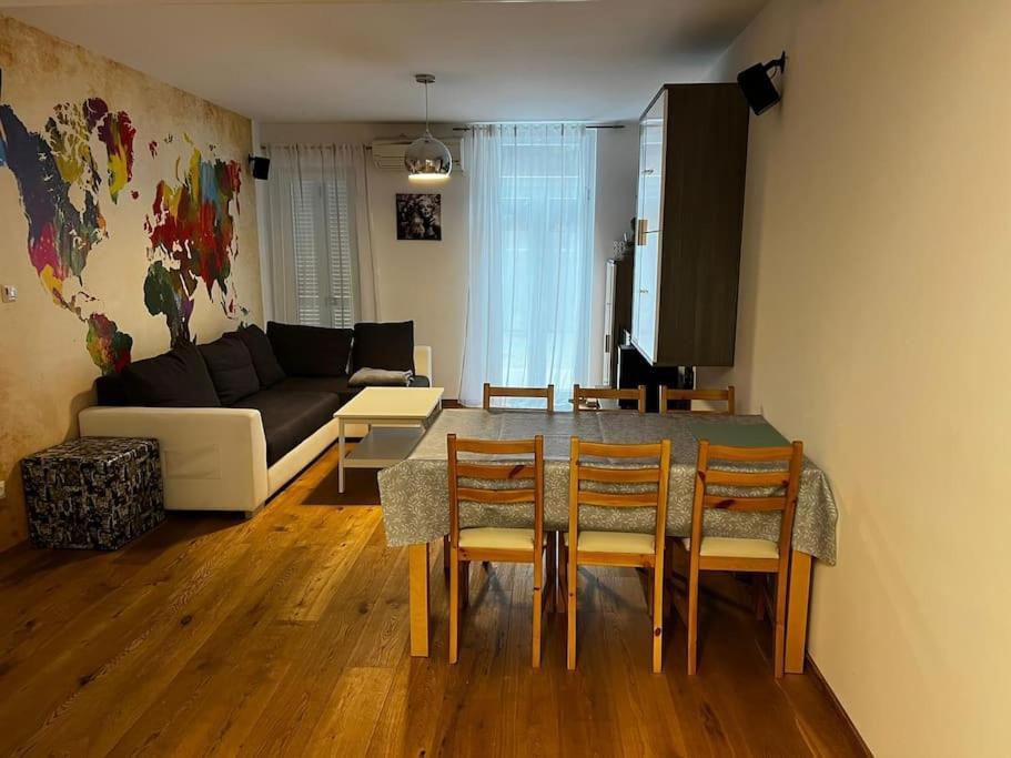 Porec, Tolle 3 Zi-Whg, Sehr Zentral, Top Zustand! Mit Internet Und W-Lan! Exterior photo